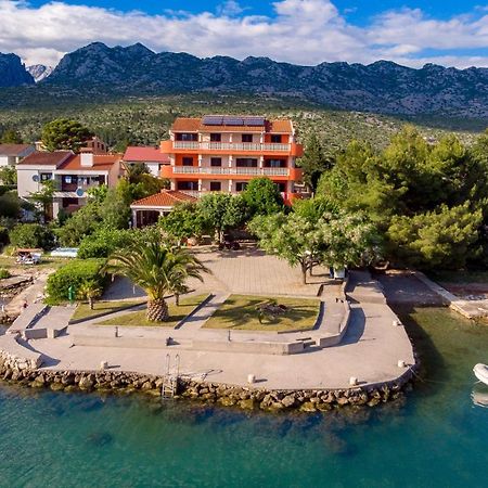 Pansion Kiko Hotell Starigrad Paklenica Exteriör bild